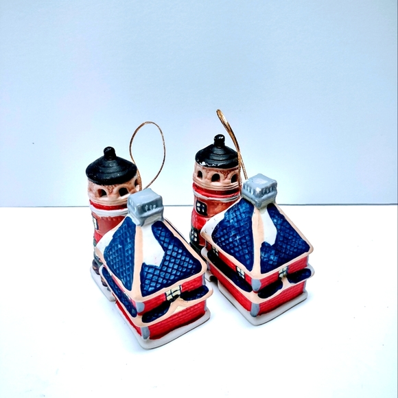 Badcock Home Furnishings  Christmas 2002 Ceramic Ornament Bell Fire Station - Picture 7 of 7